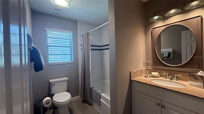 Image No.4-2 Bed Townhouse for sale