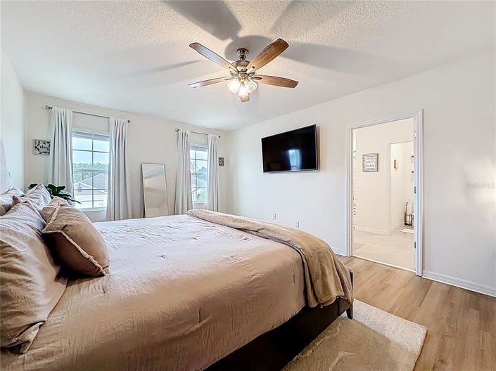 Image No.28-5 Bed House for sale