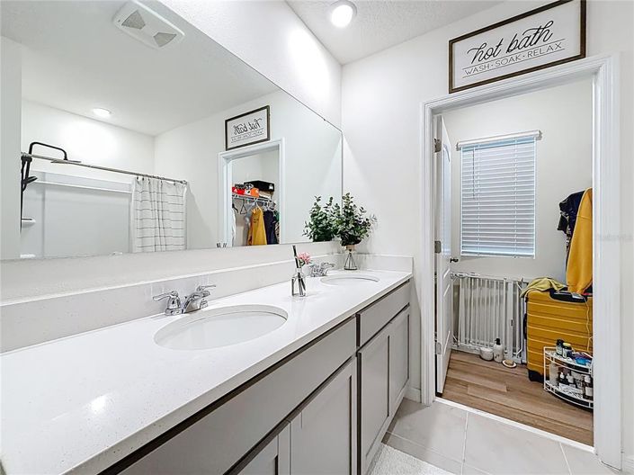 Image No.32-5 Bed House for sale