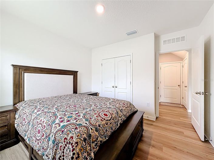 Image No.42-5 Bed House for sale