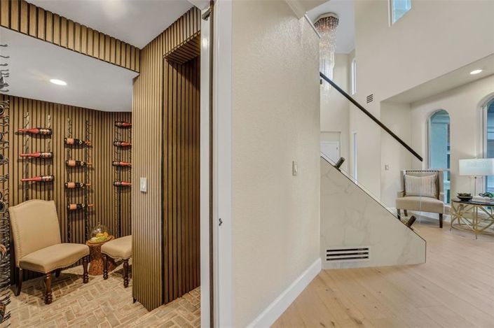 Image No.17-7 Bed House for sale