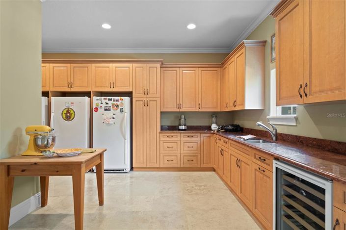 Image No.18-7 Bed House for sale
