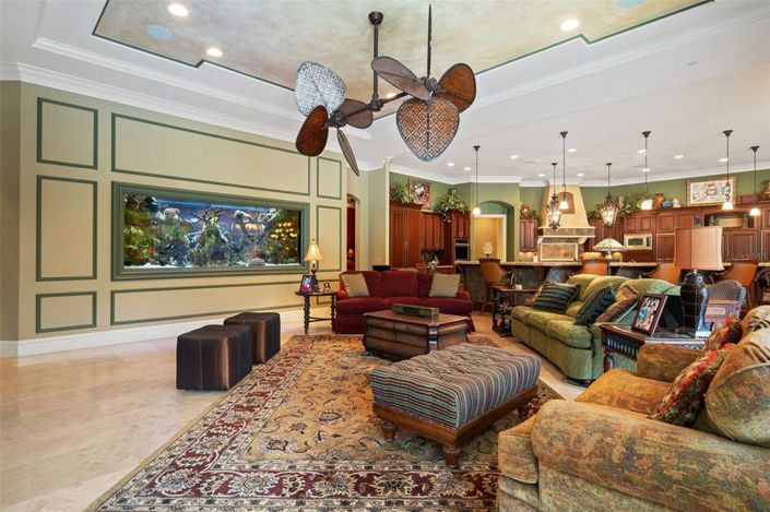 Image No.21-7 Bed House for sale