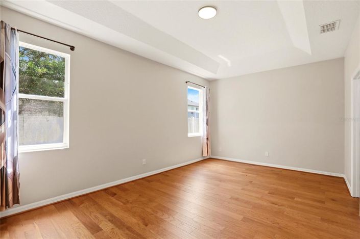 Image No.18-3 Bed House for sale