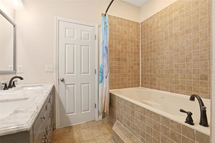 Image No.22-3 Bed House for sale