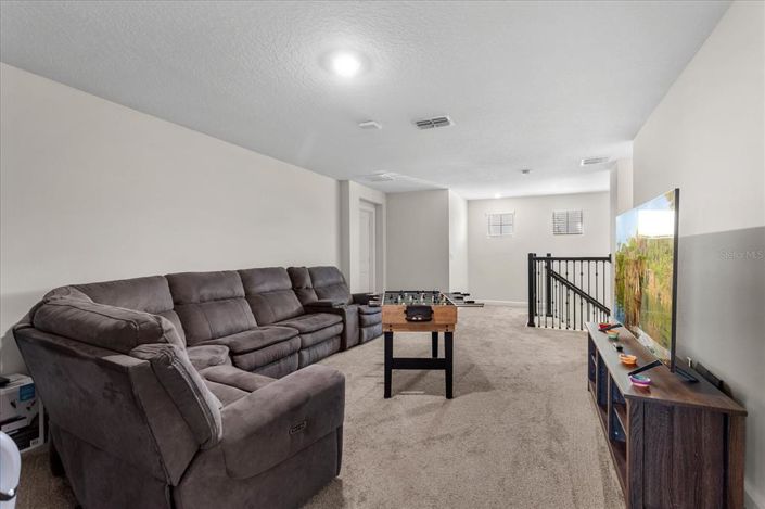 Image No.19-6 Bed House for sale