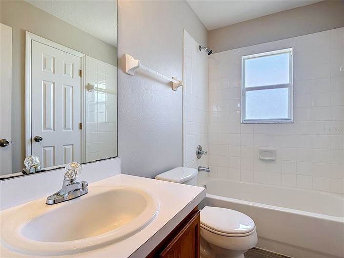 Image No.24-4 Bed House for sale