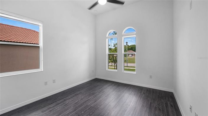 Image No.29-4 Bed House for sale