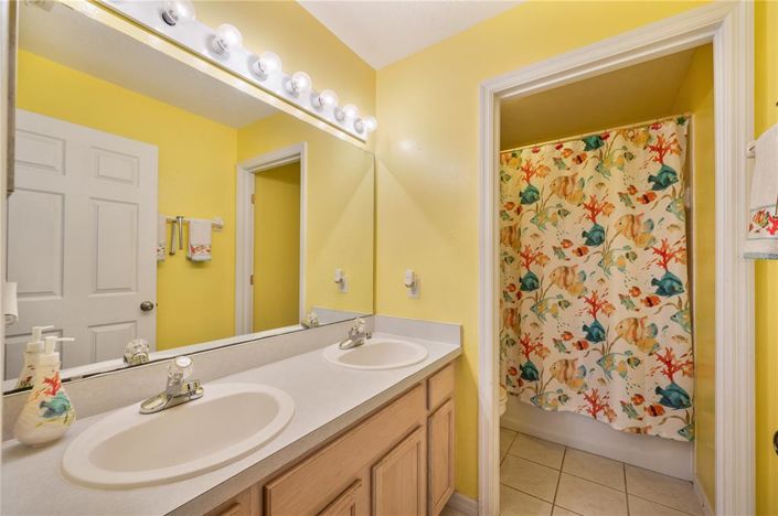 Image No.18-4 Bed House for sale