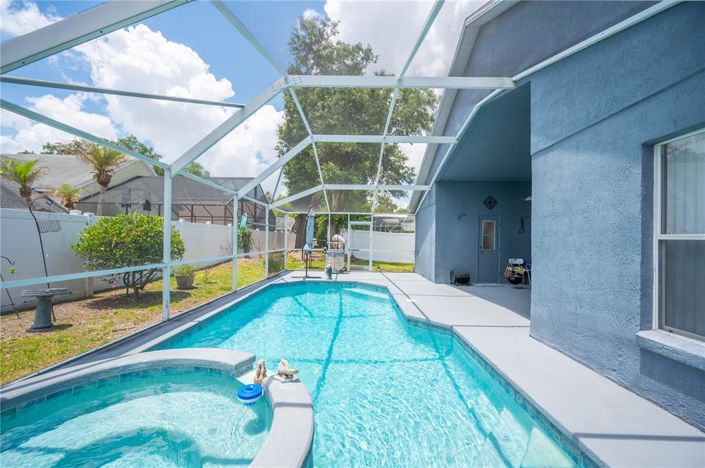 Image No.3-4 Bed House for sale