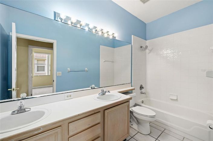 Image No.25-4 Bed House for sale