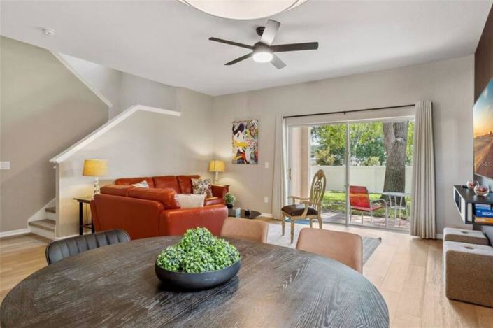 Image No.7-4 Bed Townhouse for sale