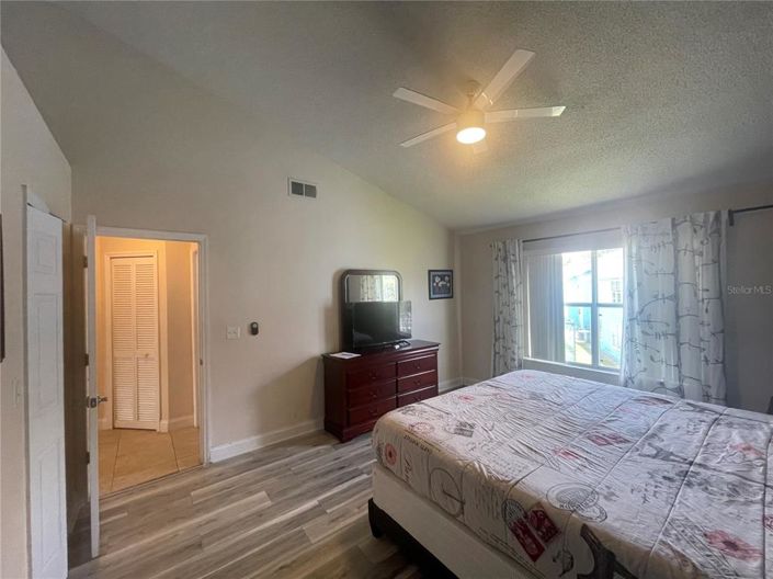 Image No.20-3 Bed Apartment for sale