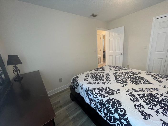 Image No.25-3 Bed Apartment for sale