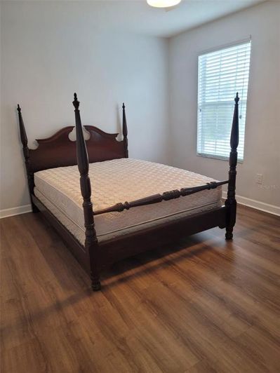 Image No.2-5 Bed House for sale