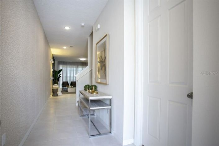 Image No.13-5 Bed Townhouse for sale