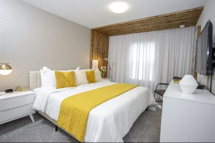 Image No.18-5 Bed Townhouse for sale