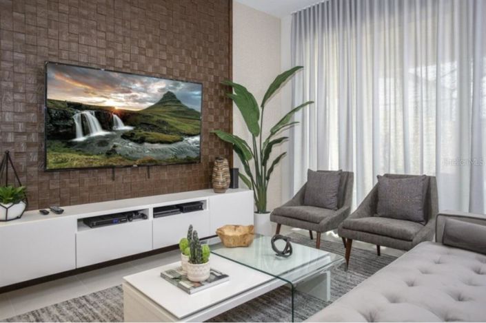 Image No.3-5 Bed Townhouse for sale