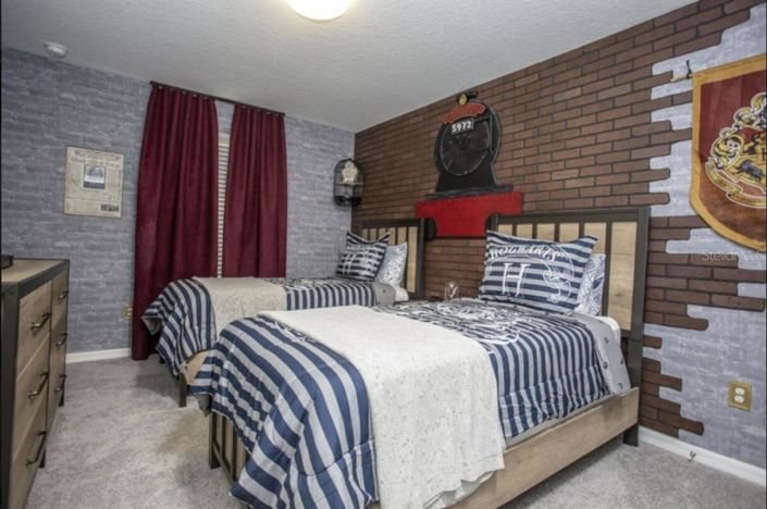 Image No.37-5 Bed Townhouse for sale