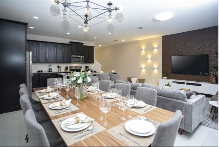 Image No.4-5 Bed Townhouse for sale