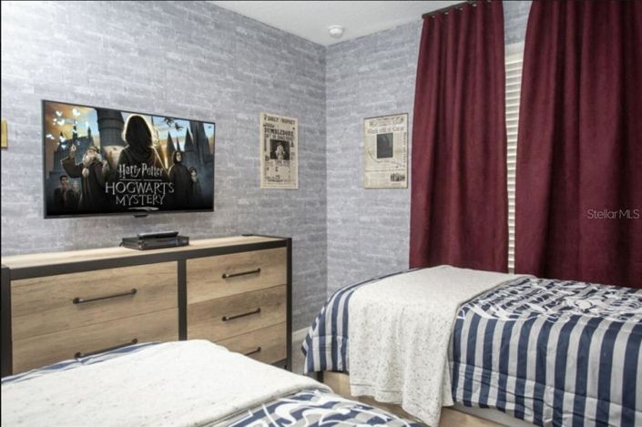 Image No.40-5 Bed Townhouse for sale