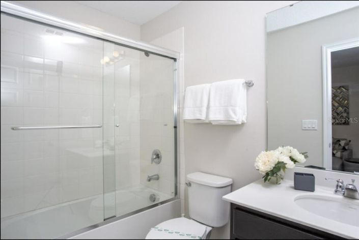 Image No.42-5 Bed Townhouse for sale
