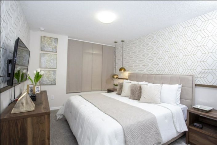Image No.47-5 Bed Townhouse for sale