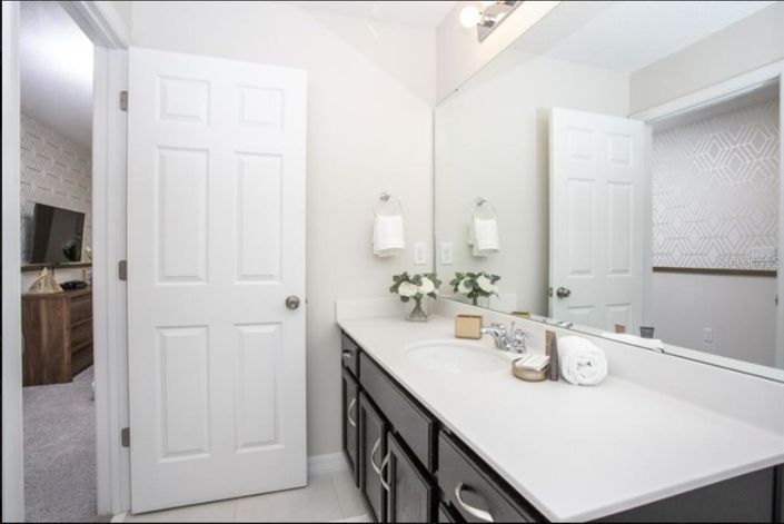 Image No.51-5 Bed Townhouse for sale