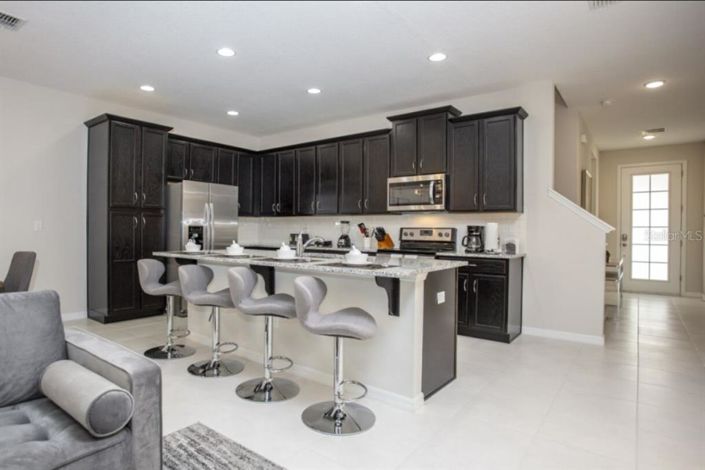 Image No.9-5 Bed Townhouse for sale