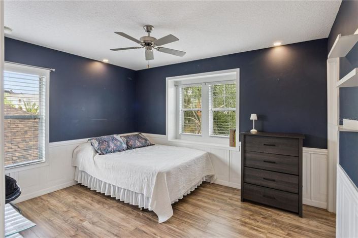 Image No.40-4 Bed House for sale