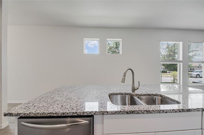 Image No.23-3 Bed House for sale
