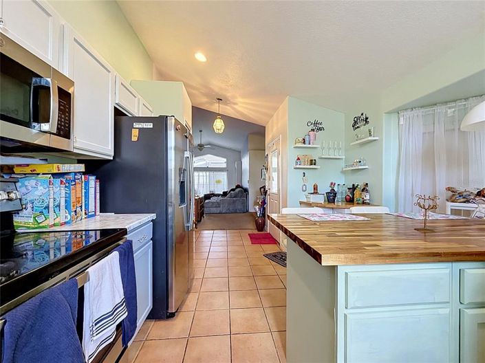 Image No.10-4 Bed House for sale