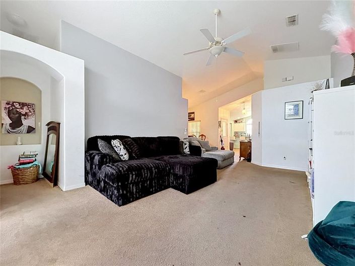 Image No.12-4 Bed House for sale