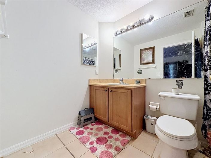 Image No.18-4 Bed House for sale