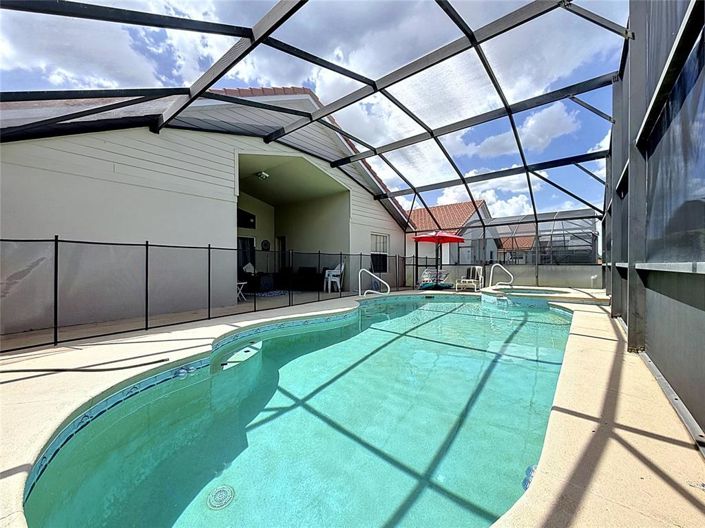 Image No.19-4 Bed House for sale