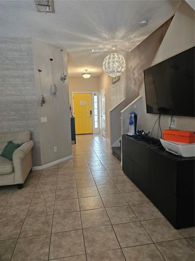 Image No.18-3 Bed Townhouse for sale