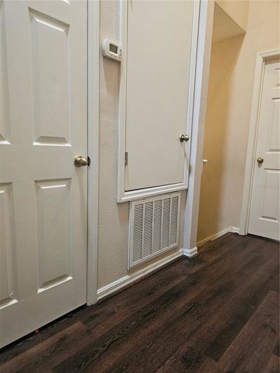 Image No.19-3 Bed Townhouse for sale