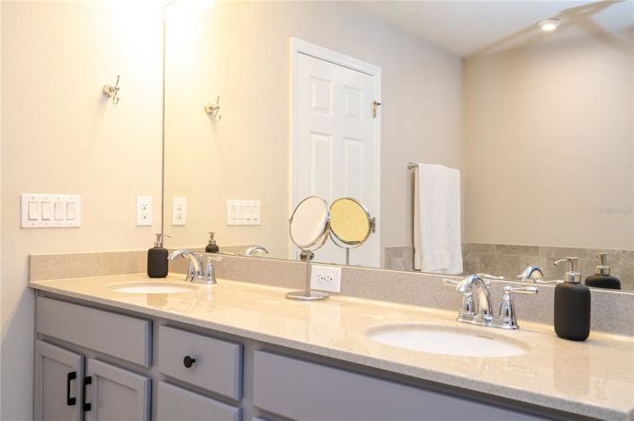 Image No.49-3 Bed Townhouse for sale