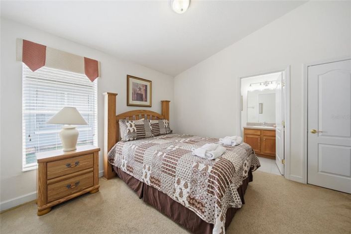 Image No.16-4 Bed House for sale