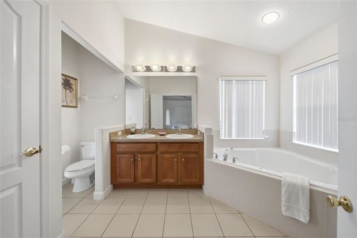 Image No.21-4 Bed House for sale