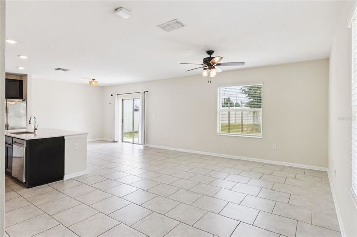 Image No.22-4 Bed House for sale
