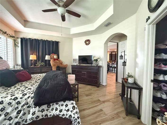 Image No.17-3 Bed House for sale