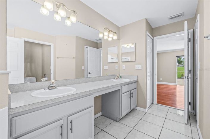 Image No.23-4 Bed House for sale