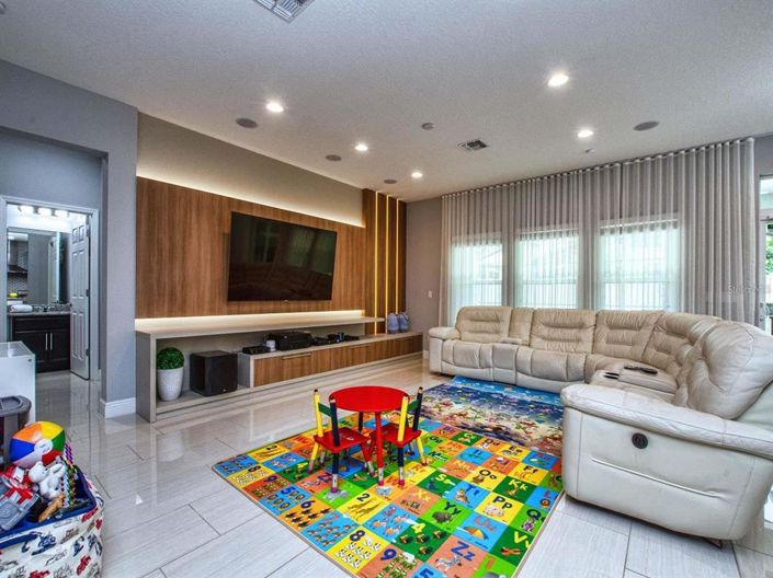Image No.13-4 Bed House for sale
