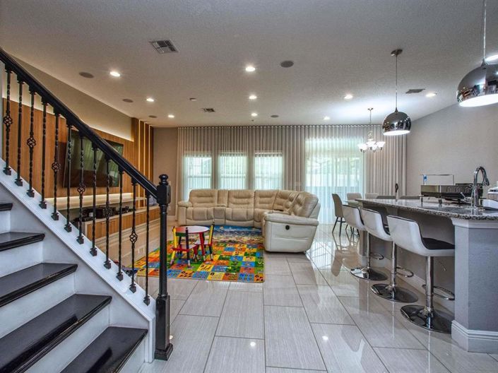Image No.6-4 Bed House for sale