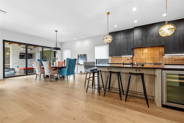 Image No.19-4 Bed House for sale