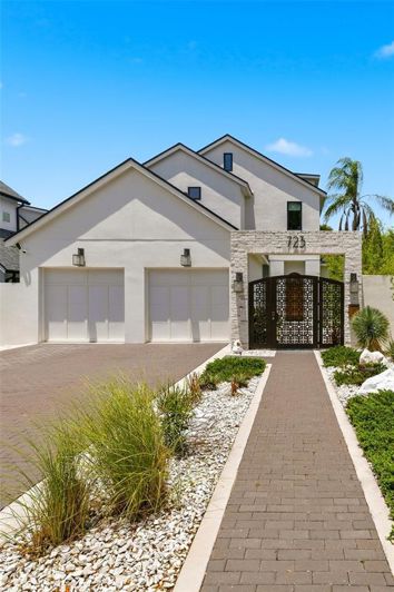 Image No.2-4 Bed House for sale