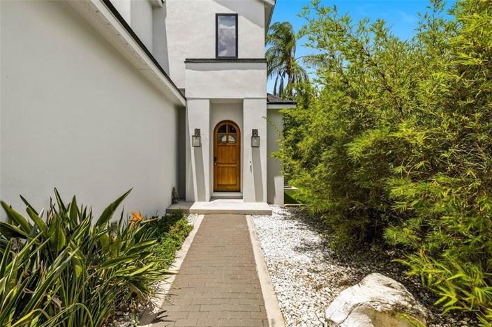 Image No.5-4 Bed House for sale