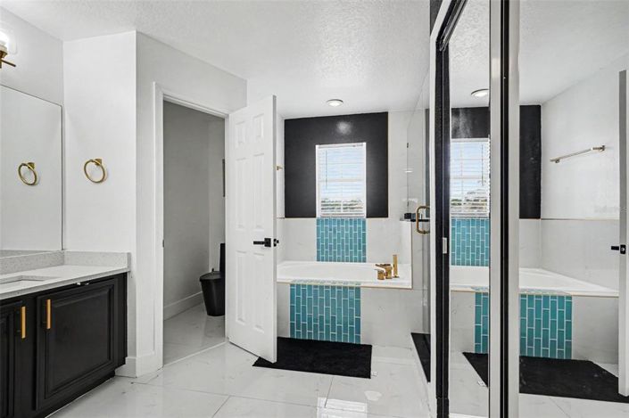 Image No.29-6 Bed House for sale