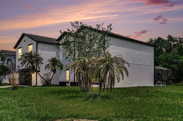 Image No.5-6 Bed House for sale